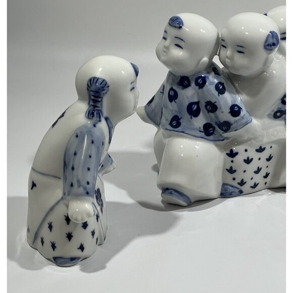 1998 Liu Qingyun Eagle and Chicks Game Blue and White China Sculpture - Picture 2 of 13